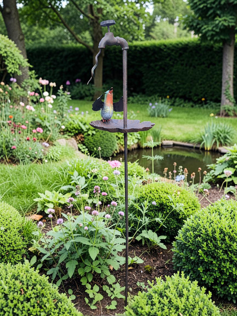 Vogel met kraan