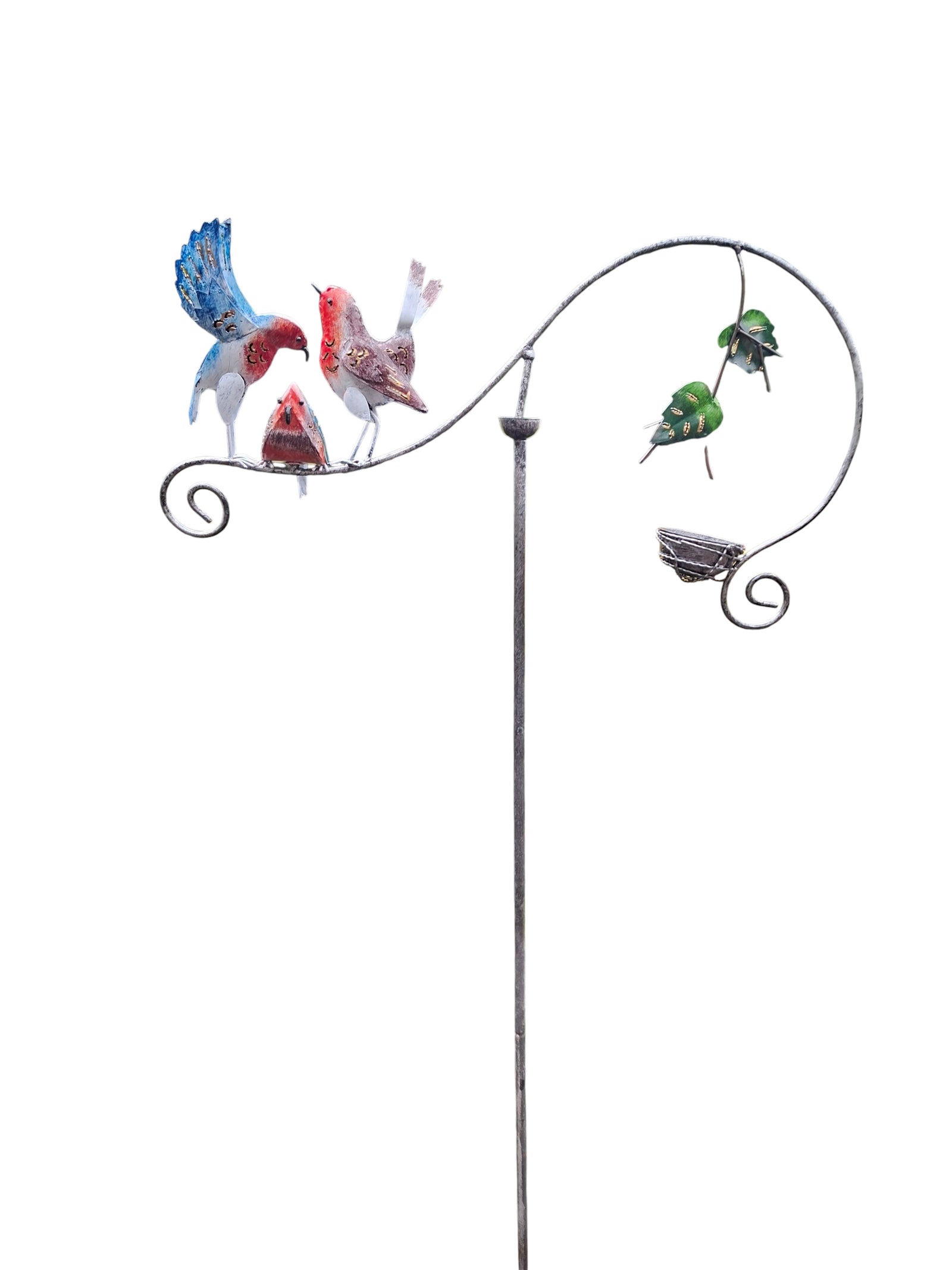 Vogels met voerbakje tuindecoratie – detailfoto